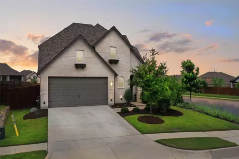 1800 Pelham Dr, Aubrey, TX 76227