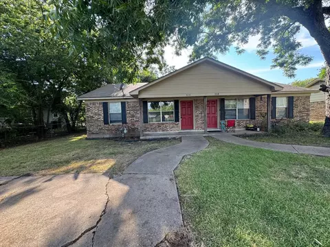 304 Mcbride St, Lone Oak, TX 75453