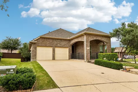 1441 Isabella Ln, Savannah, TX 76227