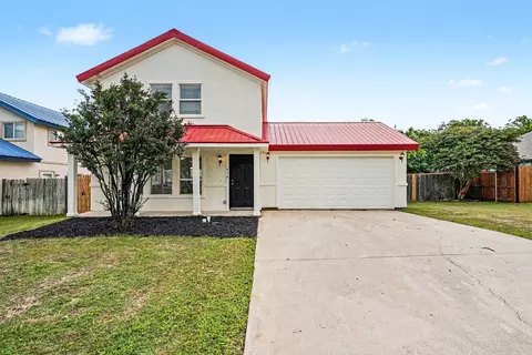 416 S Madison Pl, Ponder, TX 76259