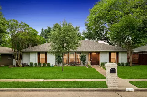 317 Woodcrest Dr, Richardson, TX 75080