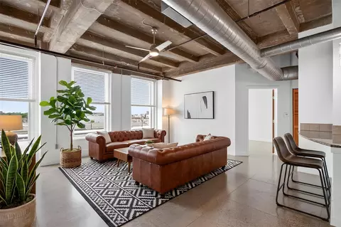 221 W Lancaster Ave #3011, Fort Worth, TX 76102