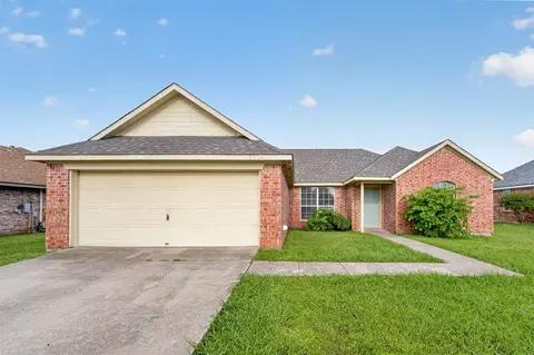 5004 Canton St, Greenville, TX 75402