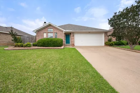 1723 Treasure Cay Dr, Mansfield, TX 76063