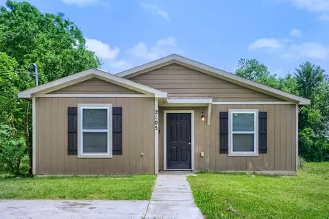 2105 Langford St, Greenville, TX 75401