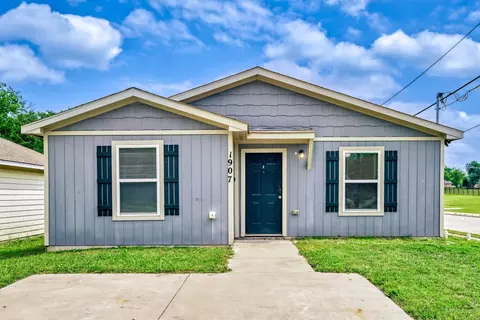 1907 Morgan St, Greenville, TX 75401