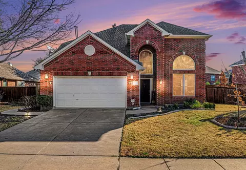 8234 Robertson Dr, Frisco, TX 75036
