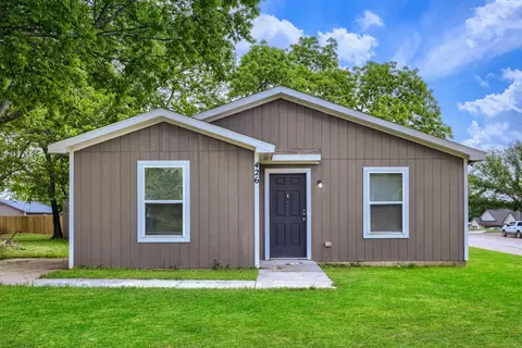 426 E Monterey St, Denison, TX 75021
