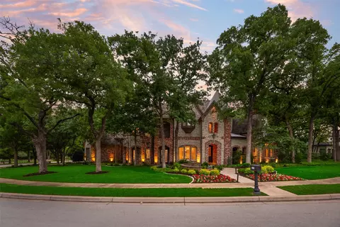 1851 Beam Dr, Southlake, TX 76092