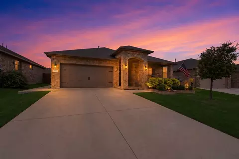 Exterior - 14504 Bootes Dr, Haslet, TX 76052 photo 2 of 7