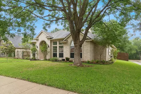 1232 Wildflower Ln, Mesquite, TX 75149