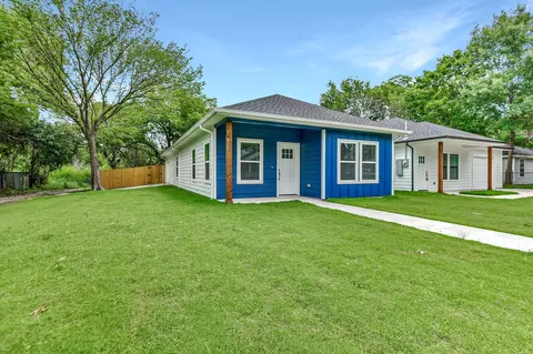 1103 S Montgomery St, Sherman, TX 75090