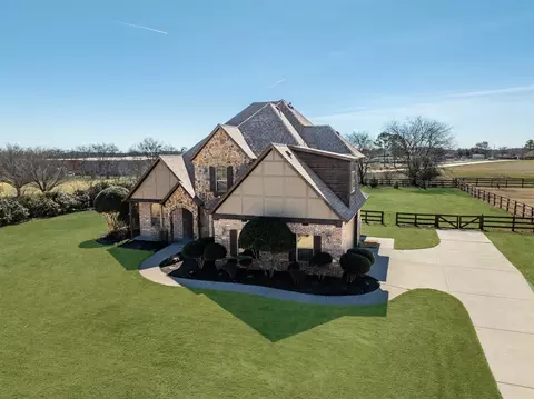 2705 Kerry Ct, Argyle, TX 76226
