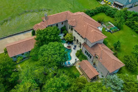 1712 Bison Meadow Ln, Heath, TX 75032
