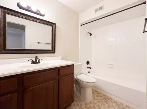 Bath - 1332 Kesser Dr, Plano, TX 75025 photo 1 of 6