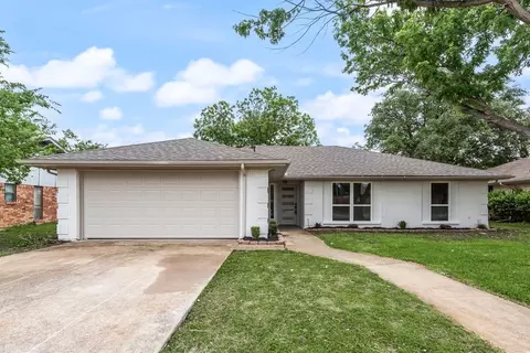 1606 Highpoint Dr, Lewisville, TX 75077