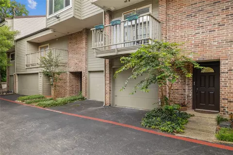 6808 Eastridge Dr #C4, Dallas, TX 75231