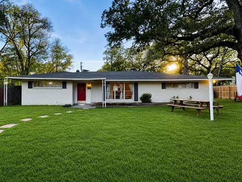 311 Lincolnshire Ct, Irving, TX 75061