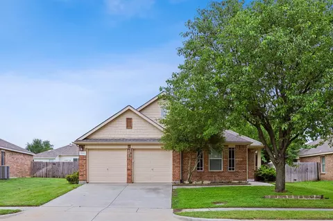 1253 Mountain Peak Dr, Haslet, TX 76052