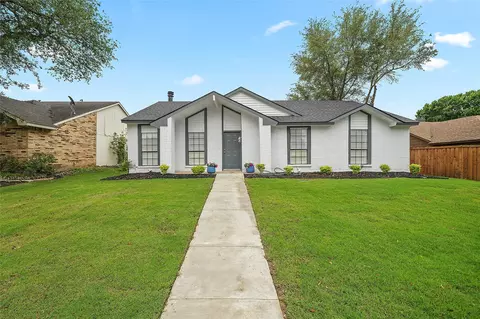 142 Kingsbridge Dr, Garland, TX 75040