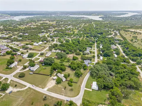 4113 Goliad Dr, Granbury, TX 76048
