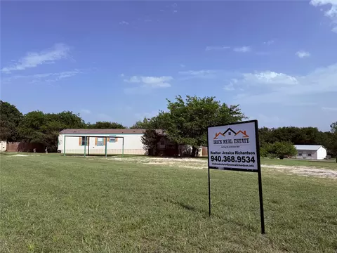 4113 Goliad Dr, Granbury, TX 76048
