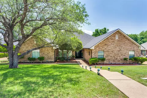 11905 Blue Creek Dr, Aledo, TX 76008
