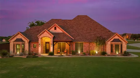 3031 Hillview Dr, Royse City, TX 75189