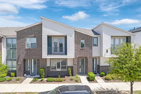 432 Texas Dr, Plano, TX 75075