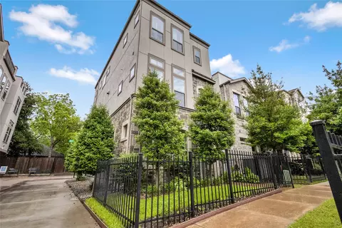 5485 Beecher St, Dallas, TX 75209