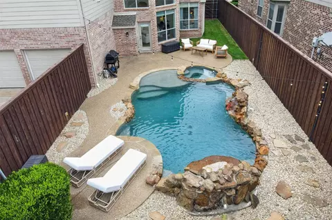 915 Saratoga Dr, Allen, TX 75013