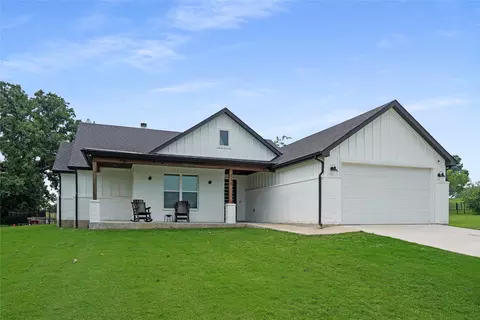 230 Driftwood Ct, Runaway Bay, TX 76426