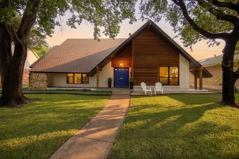 9827 Vistadale Dr, Dallas, TX 75238