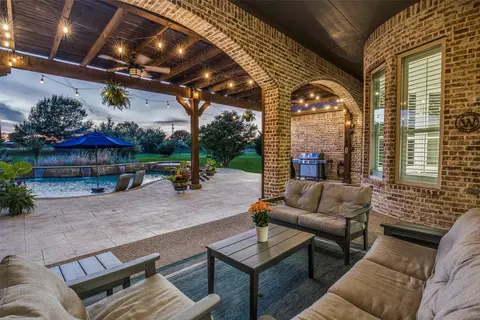 303 Strain Ln, Lucas, TX 75002