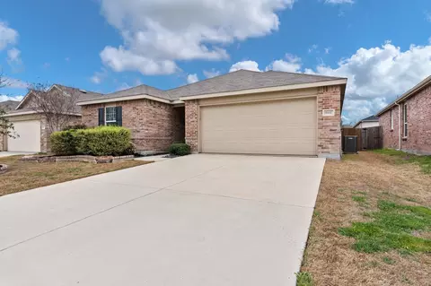9937 Amosite Dr, Fort Worth, TX 76131