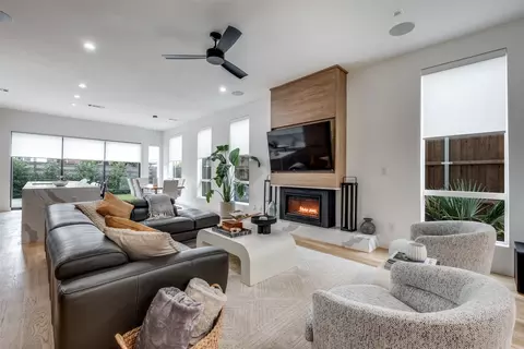 6113 Hudson St, Dallas, TX 75206