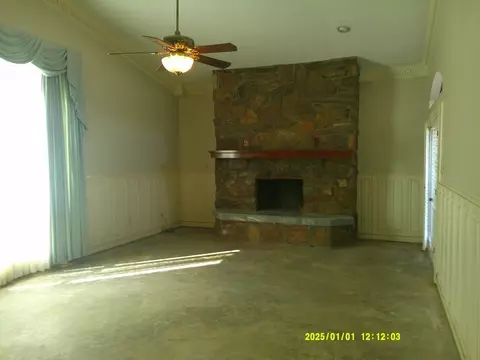Living - 3726 County Road 4284, Simms, TX 75574 photo 7 of 7