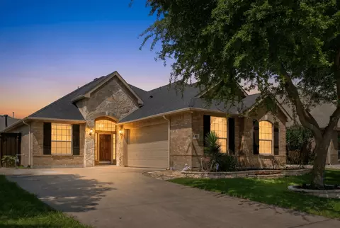 1122 Leafy Glade Rd, Forney, TX 75126