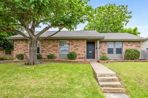 2128 Placid Dr, Carrollton, TX 75007