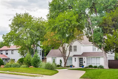 6867 Gaston Ave, Dallas, TX 75214
