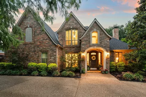 2706 Red Oak Ct W, Colleyville, TX 76034