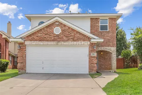 901 Saddle Dr, Euless, TX 76039