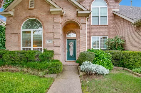 3813 Cherokee Dr, Bedford, TX 76021