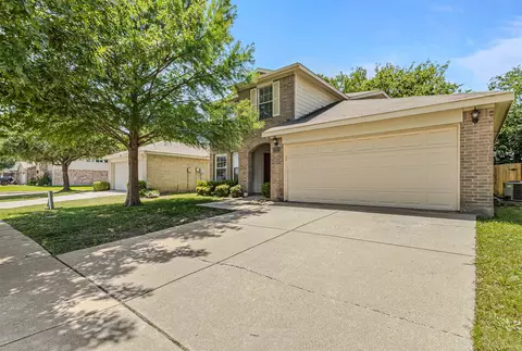 9305 Goldenview Dr, Fort Worth, TX 76244