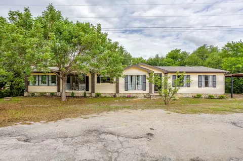 2600 Houston Ct, Granbury, TX 76048