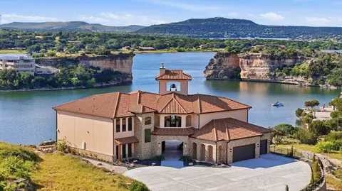 7085 W Hells Gate Dr, Strawn, TX 76475