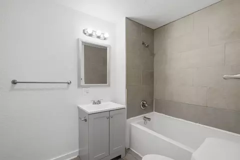 Bath - 500 E Heron St, Denison, TX 75021 photo 2 of 2