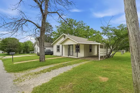 Exterior - 500 E Heron St, Denison, TX 75021 photo 2 of 7