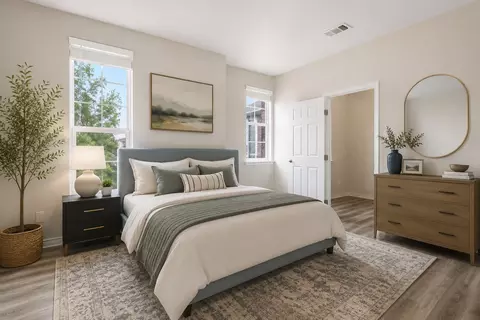Bedroom - 207 Moonlight Dr, Euless, TX 76039 photo 2 of 4