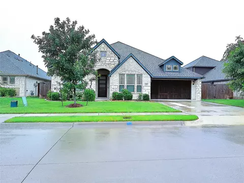 1734 Summer Ln, Midlothian, TX 76065
